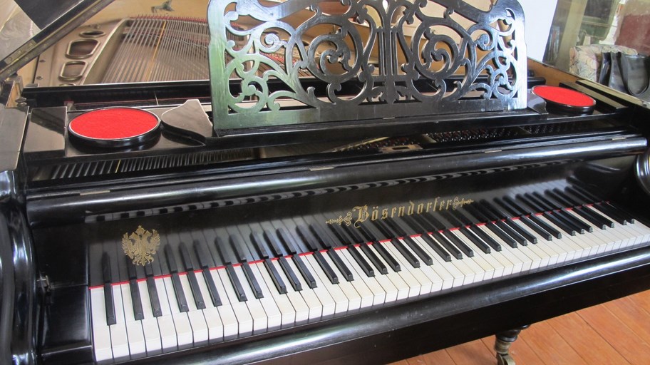 clic pour ouvrir dans un nouvel onglet Piano à queue Bösendorfer à acheter sur Montpellier